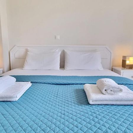 Bungalow White Apartments Polychrono Extérieur photo