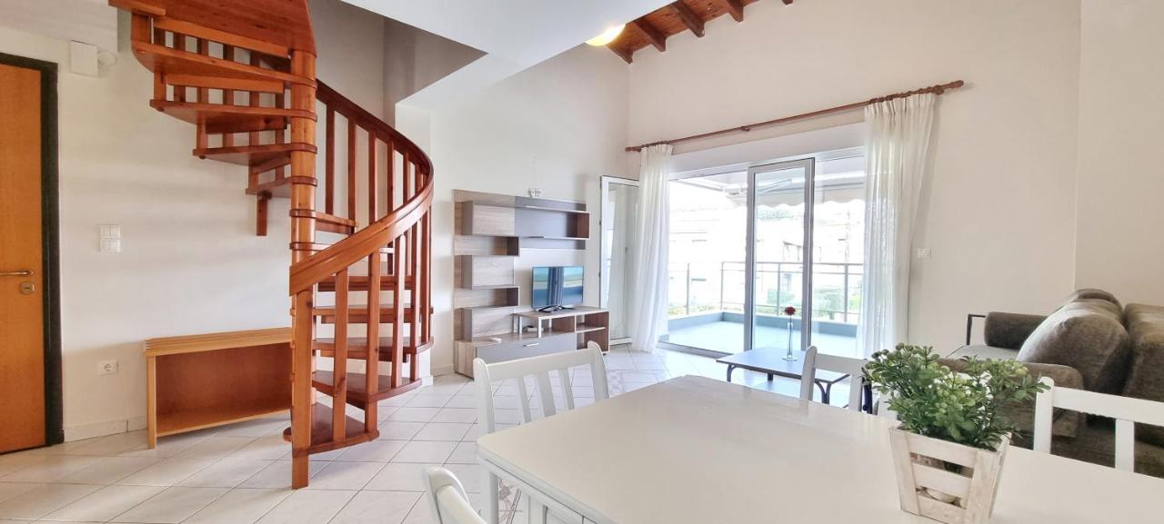 Bungalow White Apartments Polychrono Extérieur photo