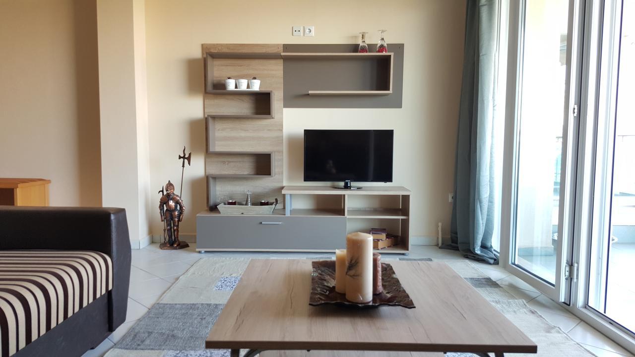 Bungalow White Apartments Polychrono Extérieur photo
